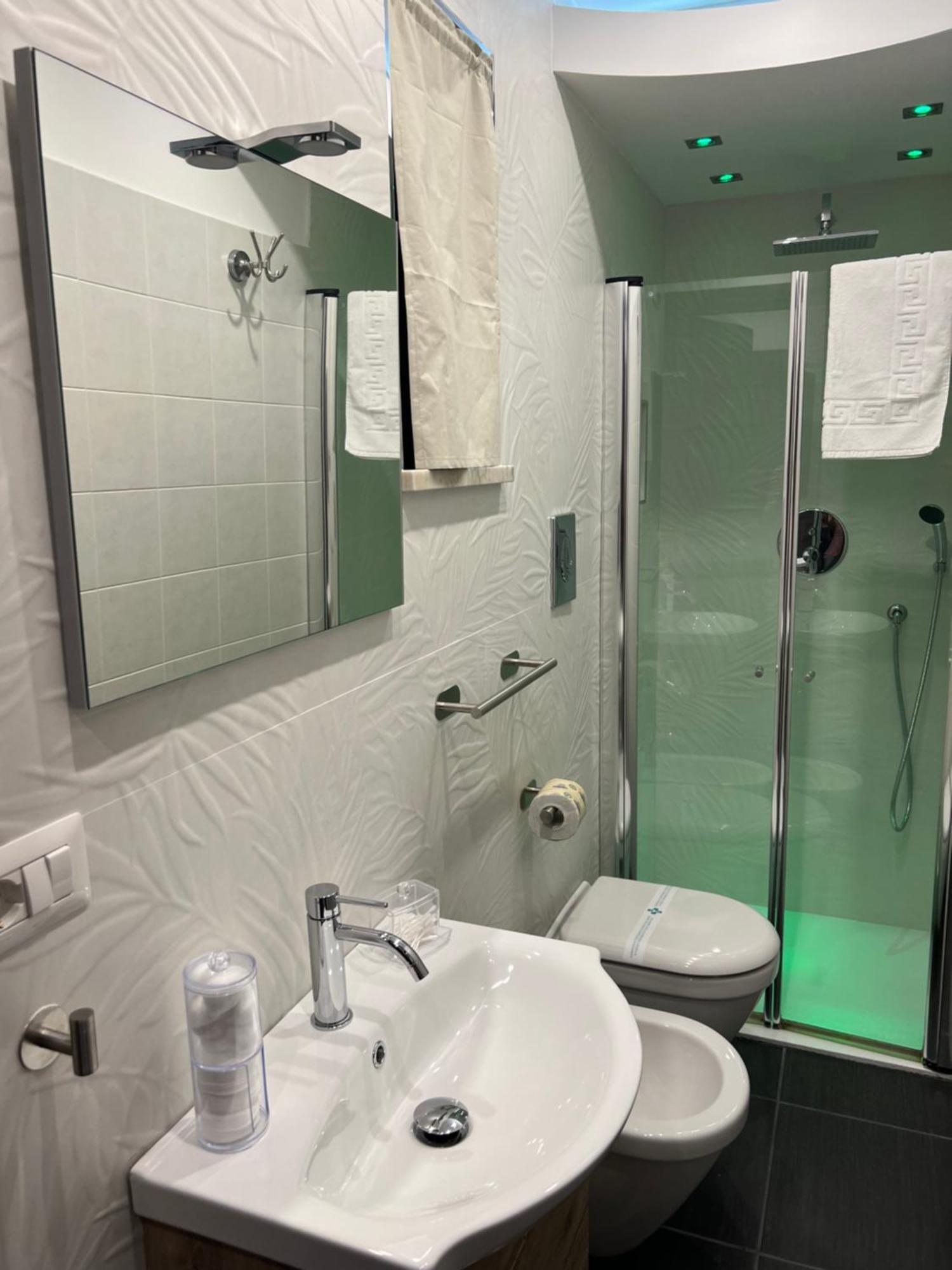 Nel Cortile Suite تْشيفالو المظهر الخارجي الصورة